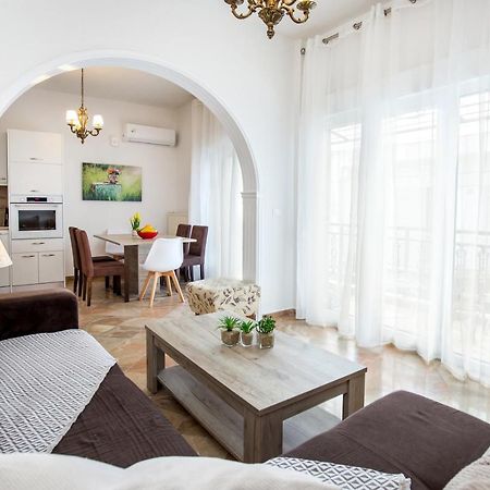 Onarhome بوتوس المظهر الخارجي الصورة